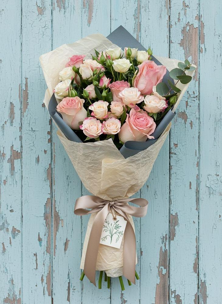 Букет цветов из: Розы в Киргиз-Мияки