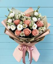 Букет цветов из:  Розы, Альстромерии и Лизиантусы в Киргиз-Мияки