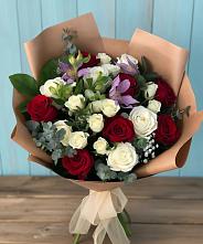 Букет цветов из:  Розы и Альстромерии в Киргиз-Мияки