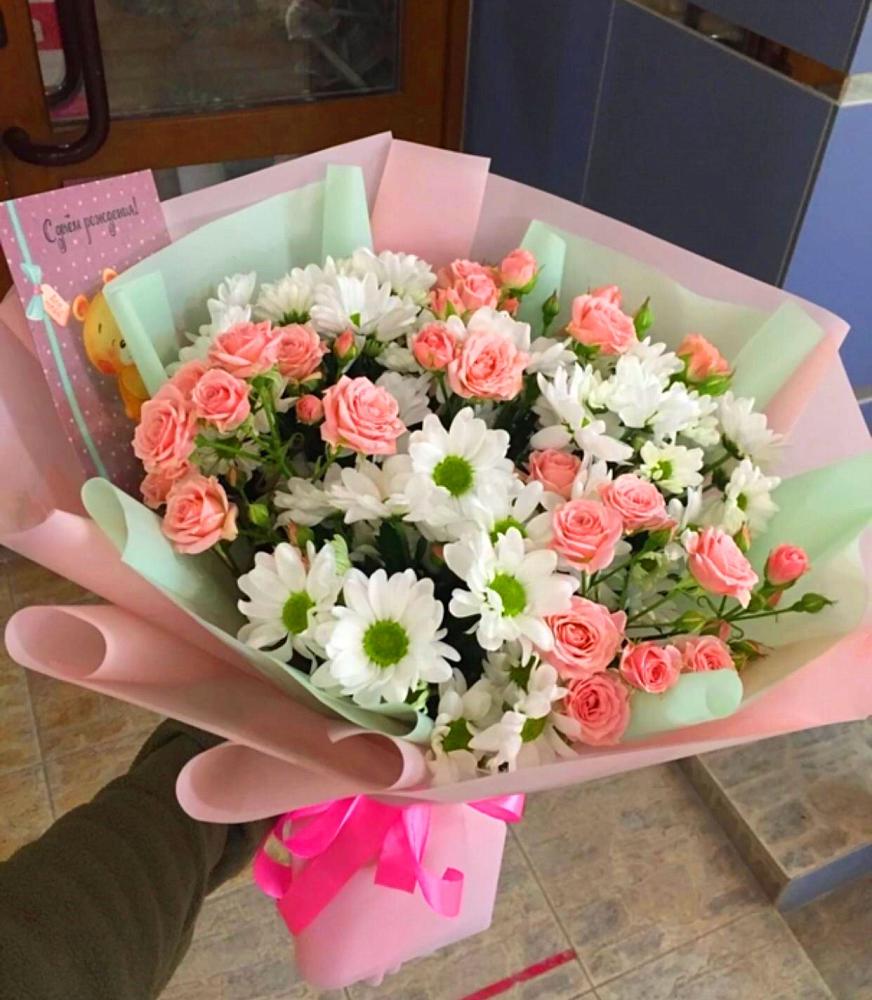 Букет цветов из: Розы и Хризантемы в Киргиз-Мияки