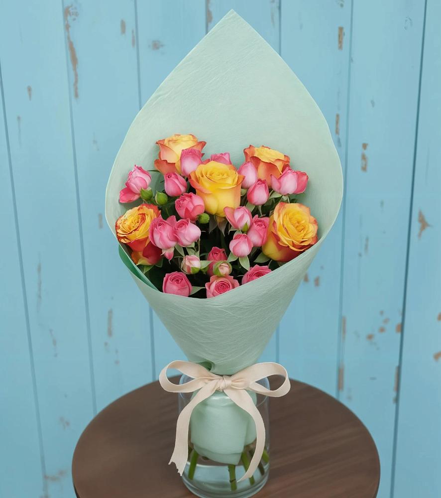 Букет цветов из: Розы в Киргиз-Мияки