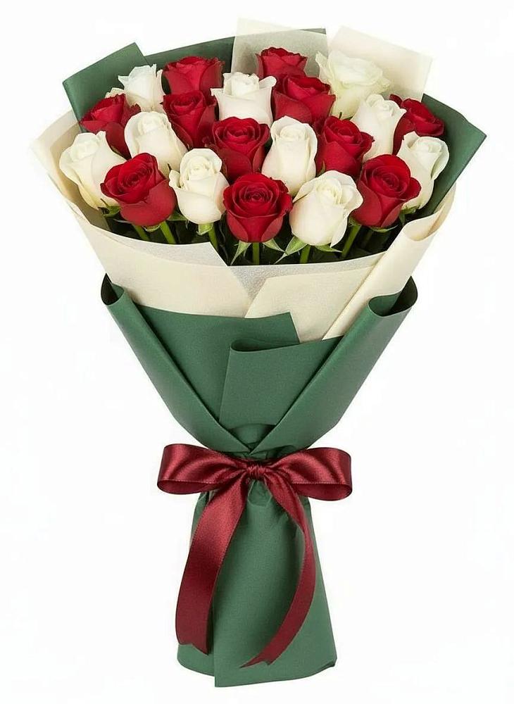 Букет Микс из красных и белых роз в Киргиз-Мияки