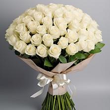 Букет 101 беля роза Белоснежка в Киргиз-Мияки