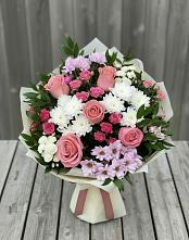 Букет цветов из:  Альстромерии, Гвоздики, Розы и Хризантемы в Киргиз-Мияки