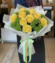 Букет цветов из:  Хризантемы и Розы в Киргиз-Мияки