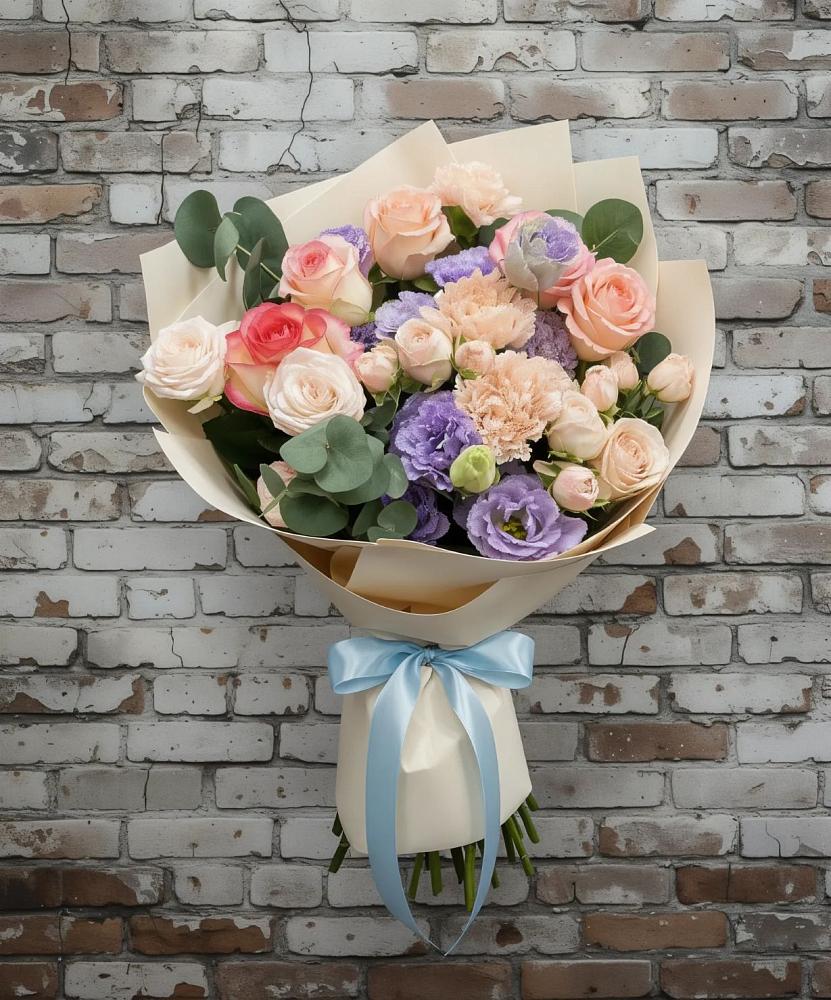 Букет цветов из: Розы, Лизиантусы и Гвоздики в Киргиз-Мияки