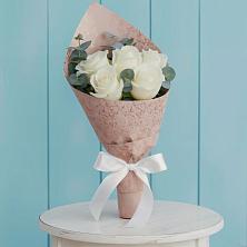 Букет цветов из:  Розы в Киргиз-Мияки