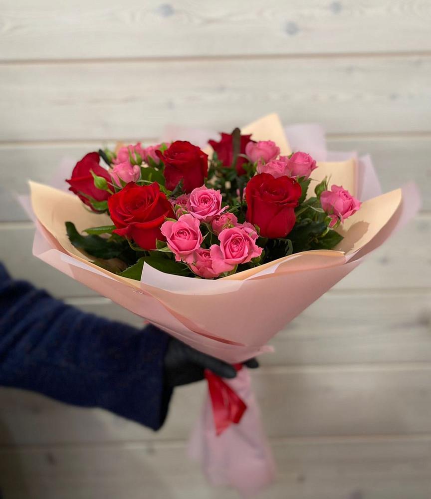 Букет цветов из: Розы в Киргиз-Мияки