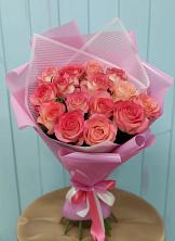Букет 15 Розовых роз Равель в Киргиз-Мияки