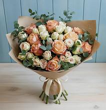 Букет цветов из:  Альстромерии и Розы в Киргиз-Мияки